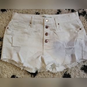 MUDD white shorts w/crochet pockets